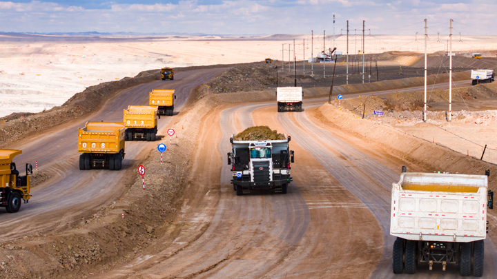 研发智慧矿山“新一代信息通信技术无人驾驶系统”